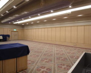 �z�e���@�����ݔ�