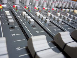 �����ݔ��E�f���ݔ�